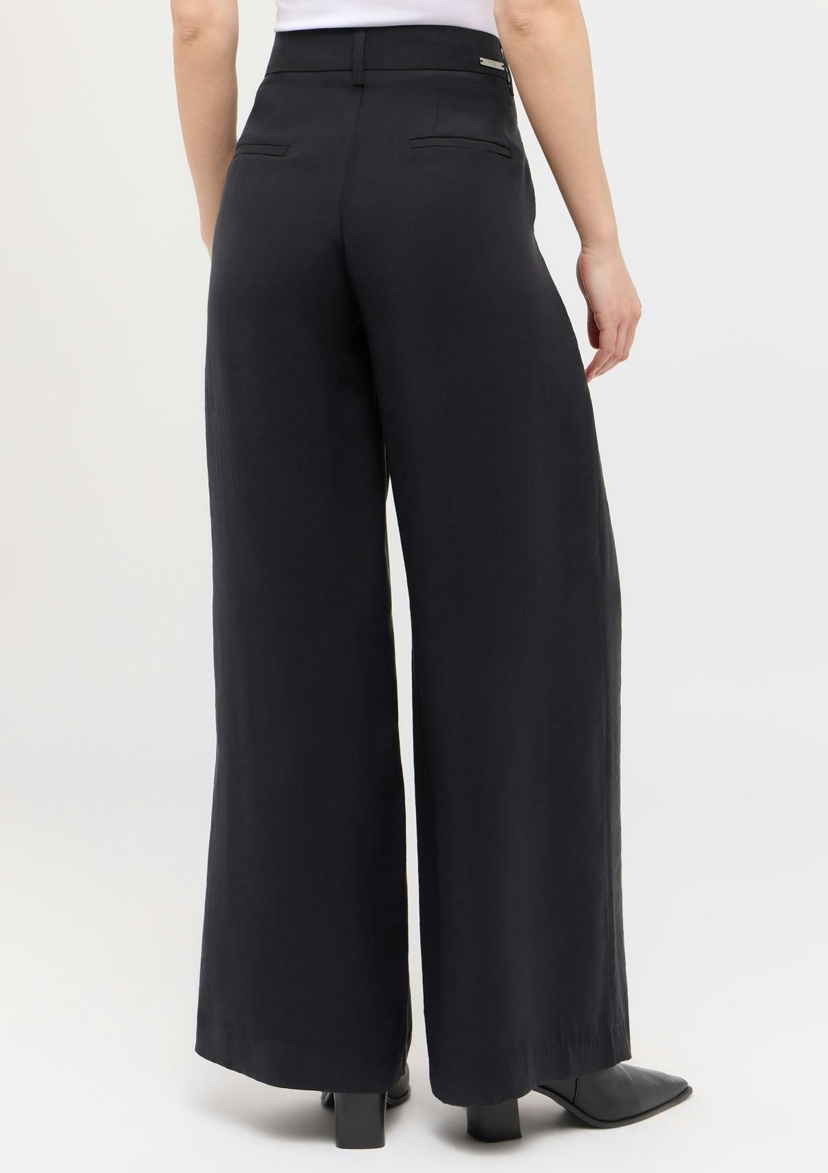 6542301 10 | Unifarbene Hose Liva Chic