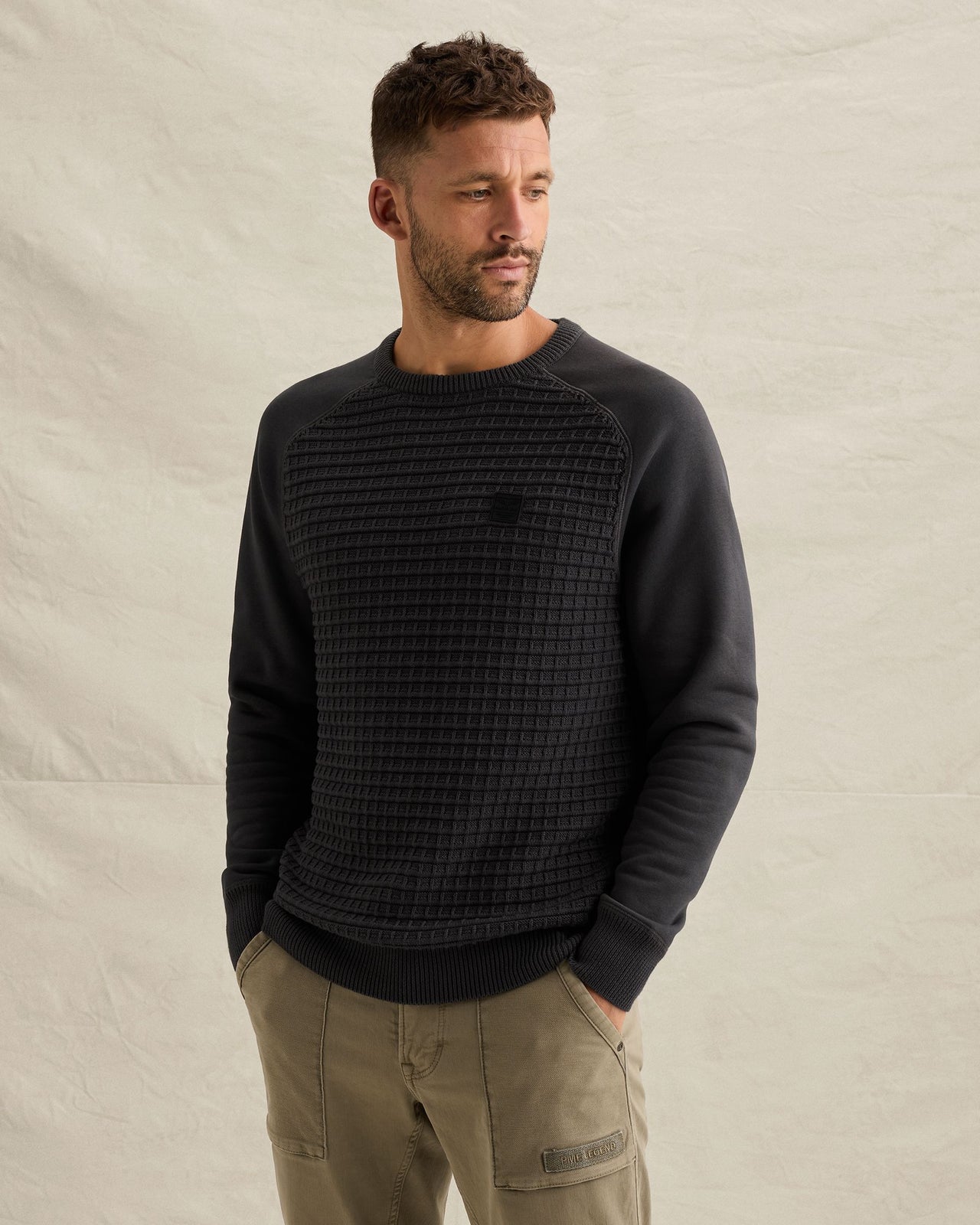 PKW2609323 9140-Obsidian | Pullover mit Waffelstruktur und Raglanärmeln