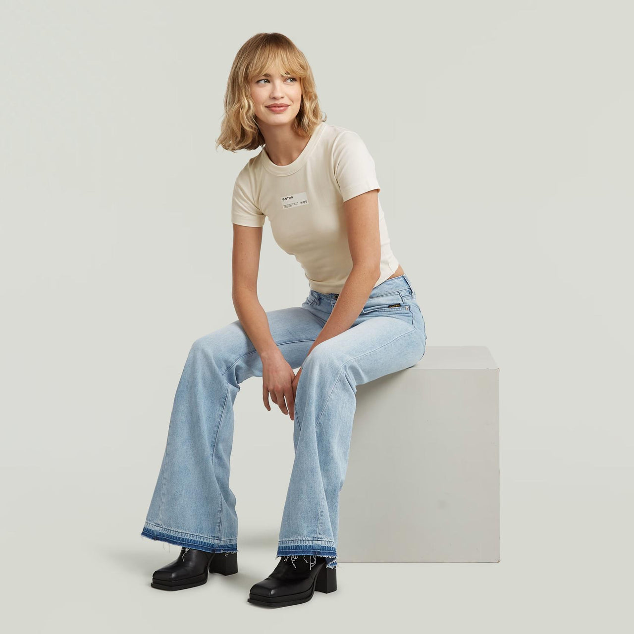 D23591-D930-J078 J078 | Stevey Flare Jeans