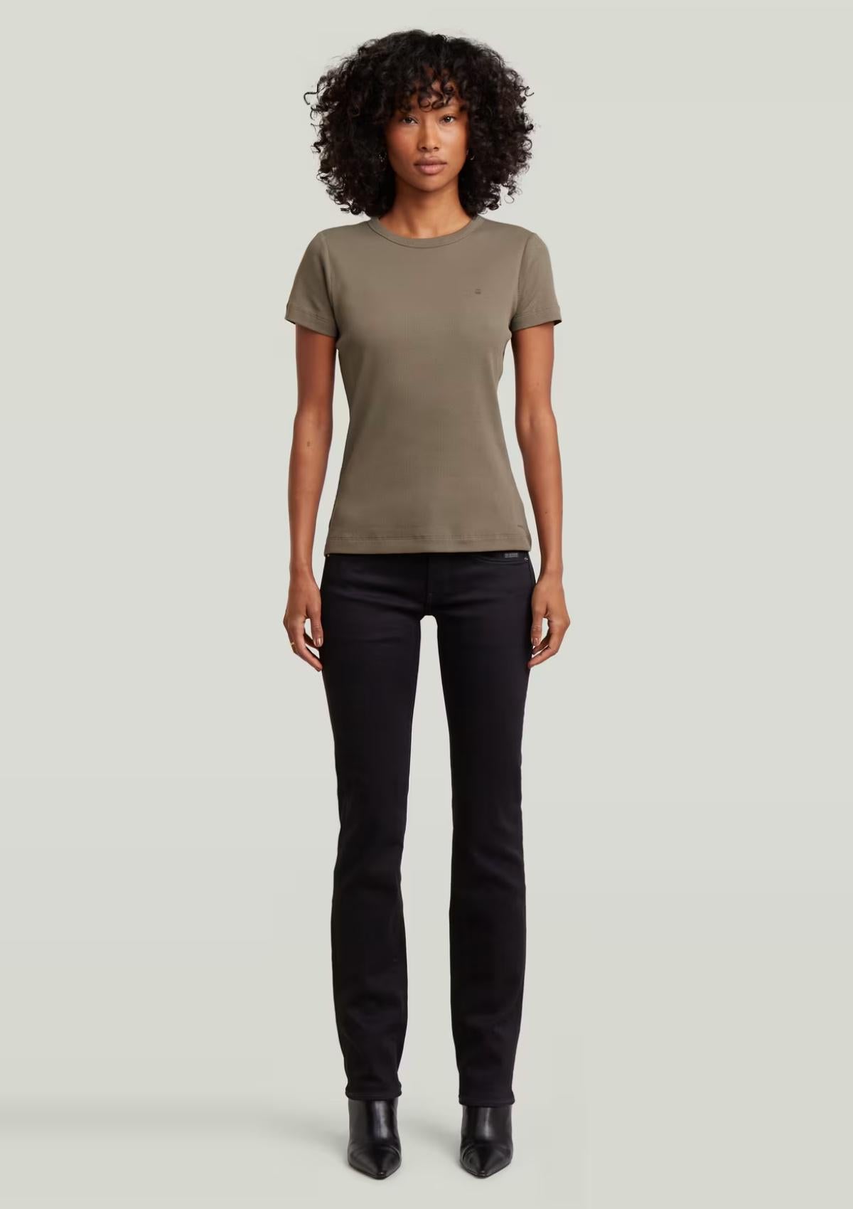 D28716-E527-273 273 | Slim Rib T-Shirt