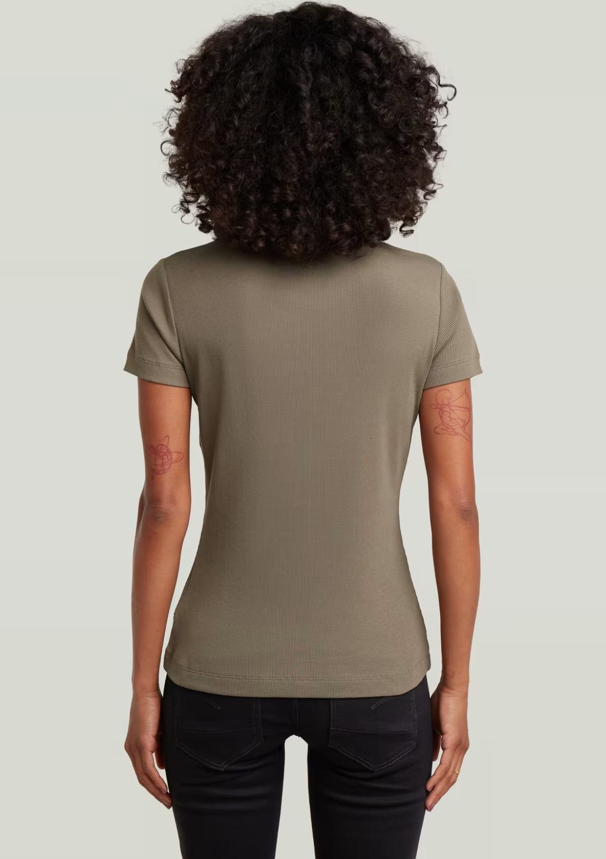 D28716-E527-273 273 | Slim Rib T-Shirt