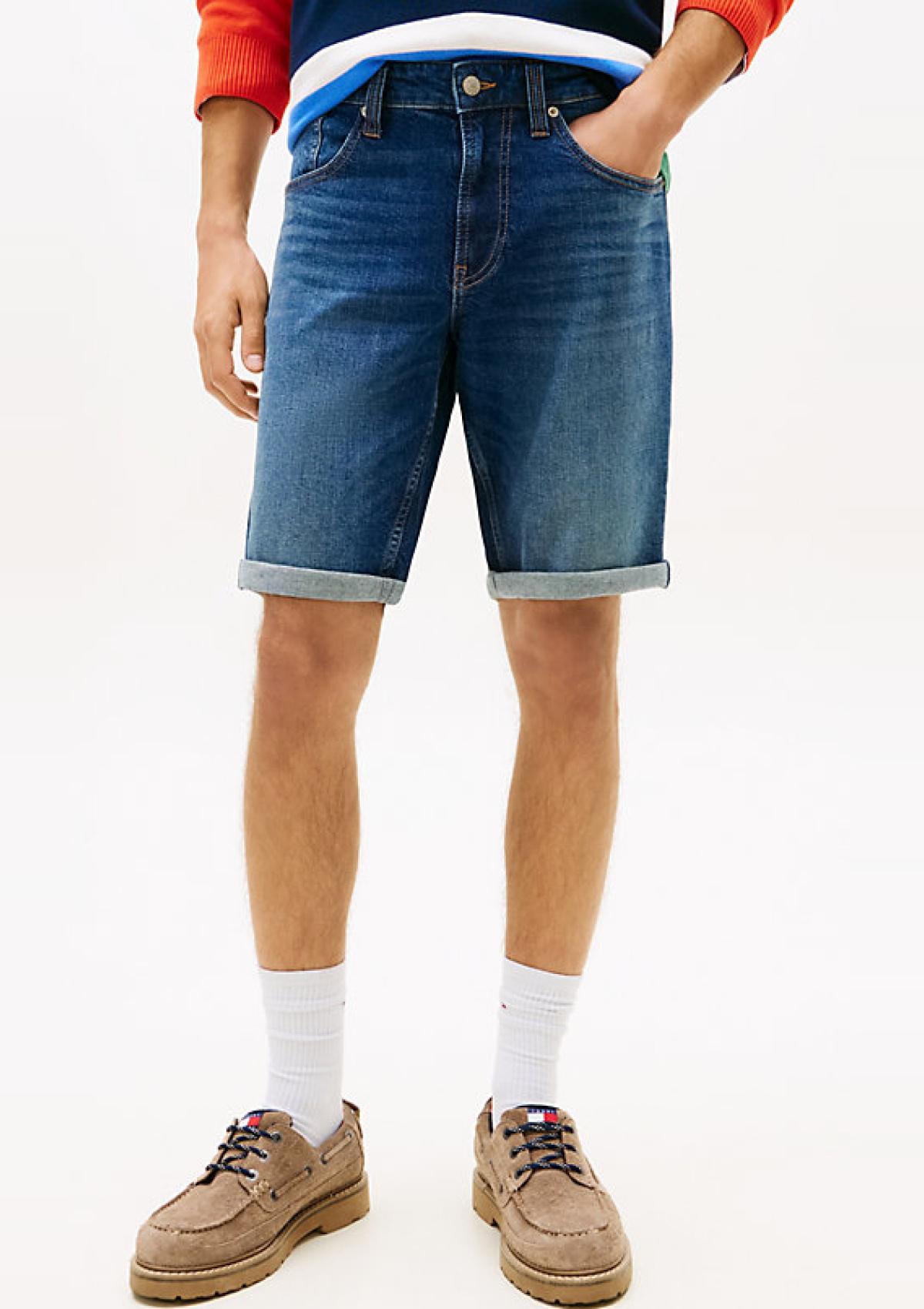 DM0DM22980 1BK | Ronnie Slim Jeans-Shorts mit Fade-Effekt
