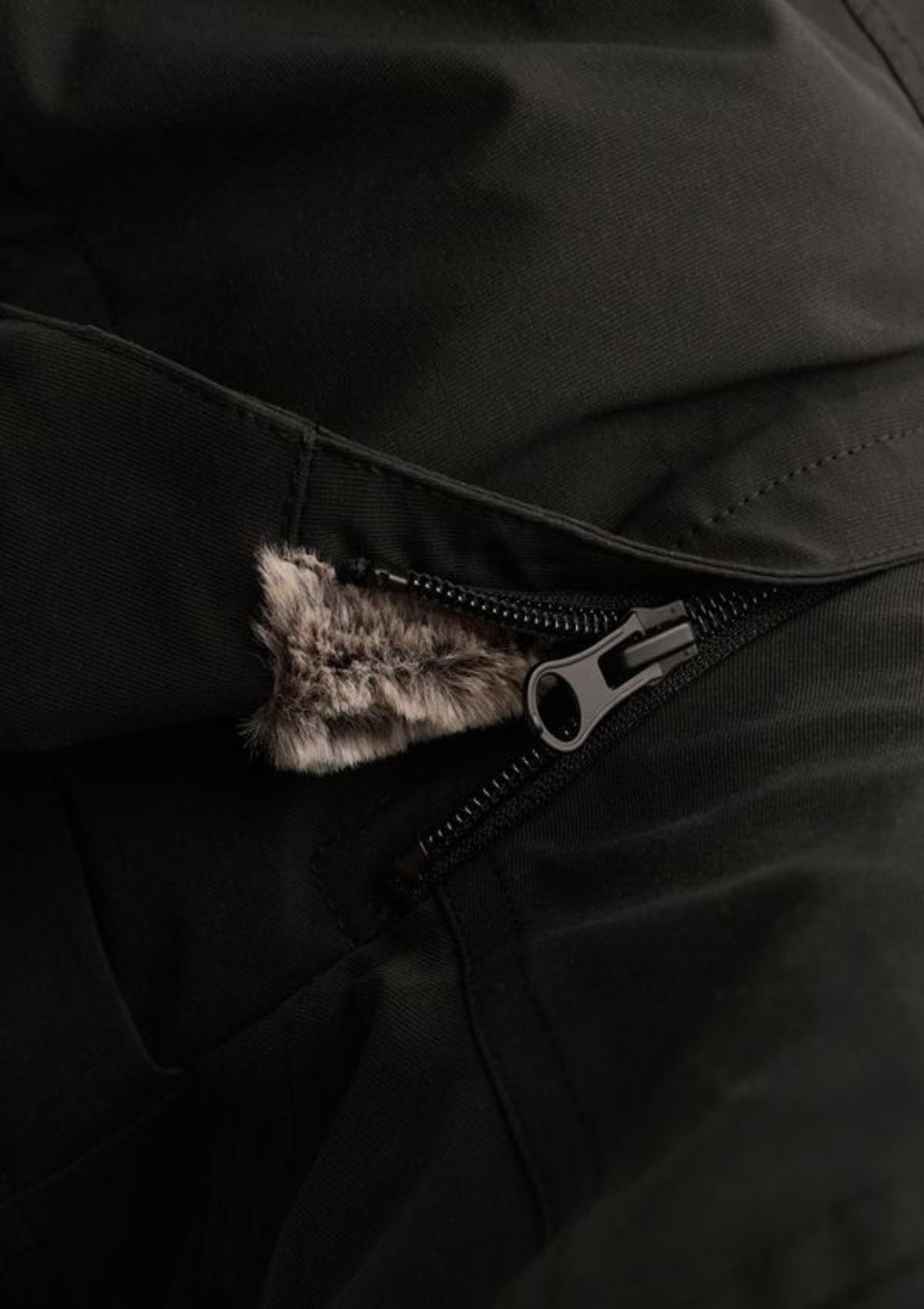 PJA2609155 9067-Jet Black | Snowpack Jacke