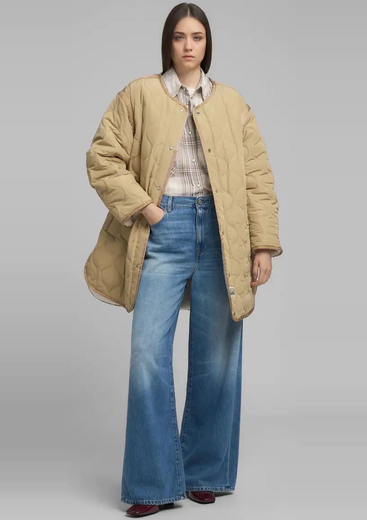 WA543R-940 947-009 009 | JEANS MIT WEITEM BEIN LANAREY