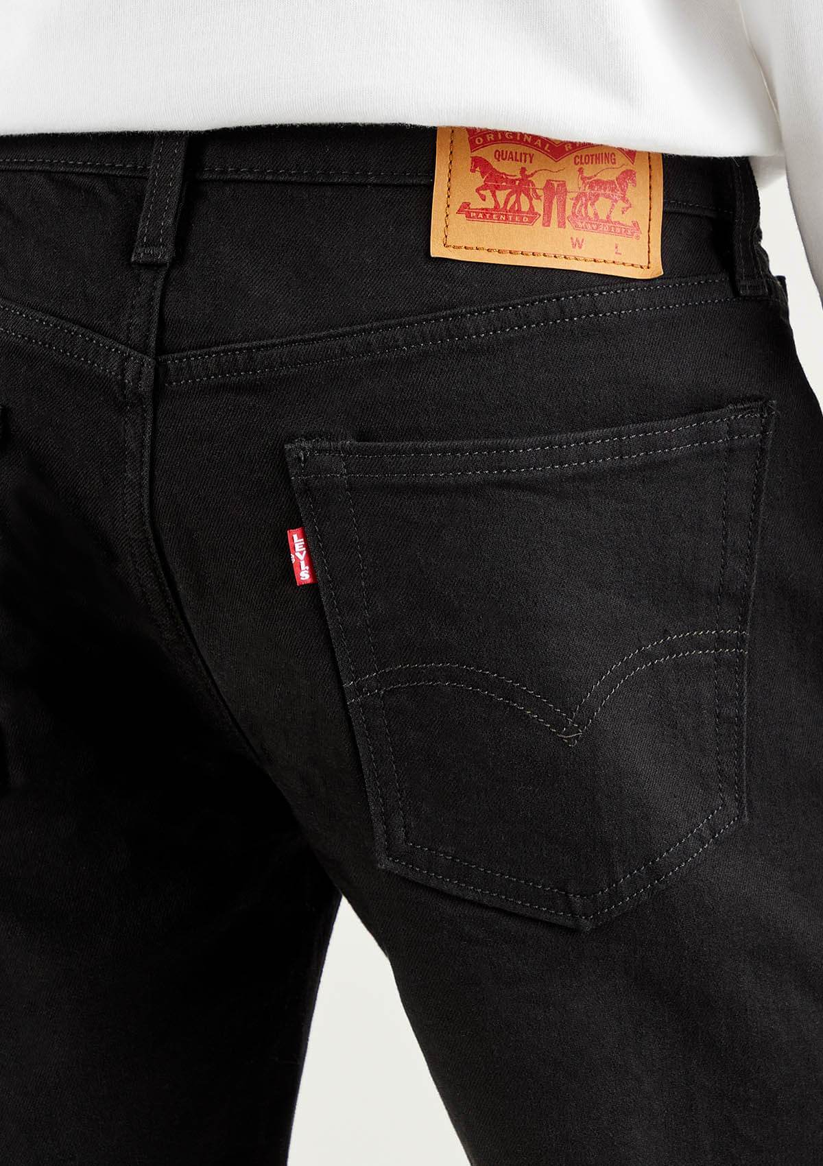 Levi Strauss H-Bermuda/Shorts 3986400370 37 | 405 STANDARD SHORT ALL BLACK A
