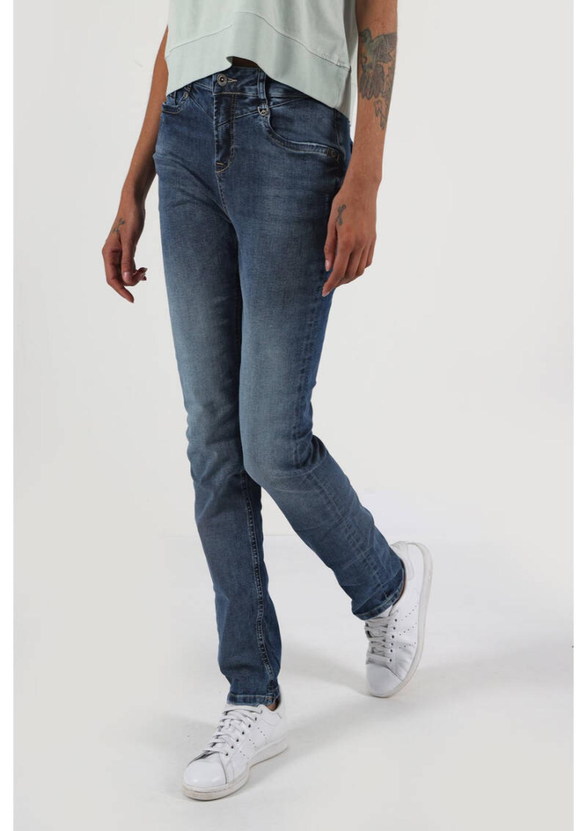 MIRACLE OF DENIM Daisy Comfort Straight Jeans